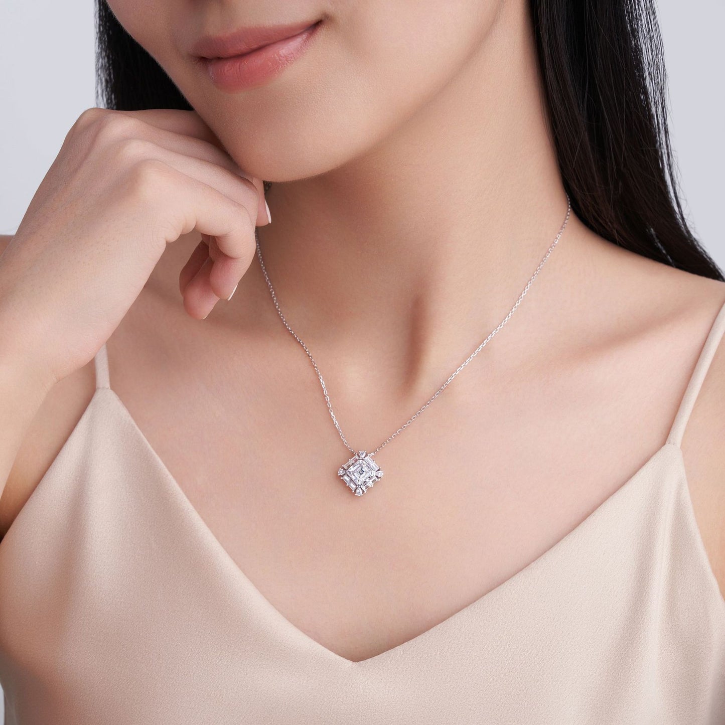 Geometric Radiance | 2.76 CTW Princess-Cut Moissanite Pendant