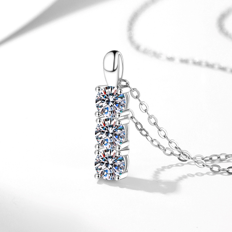 San Sheng Stone | 1.5 Carat Moissanite Pendant Necklace