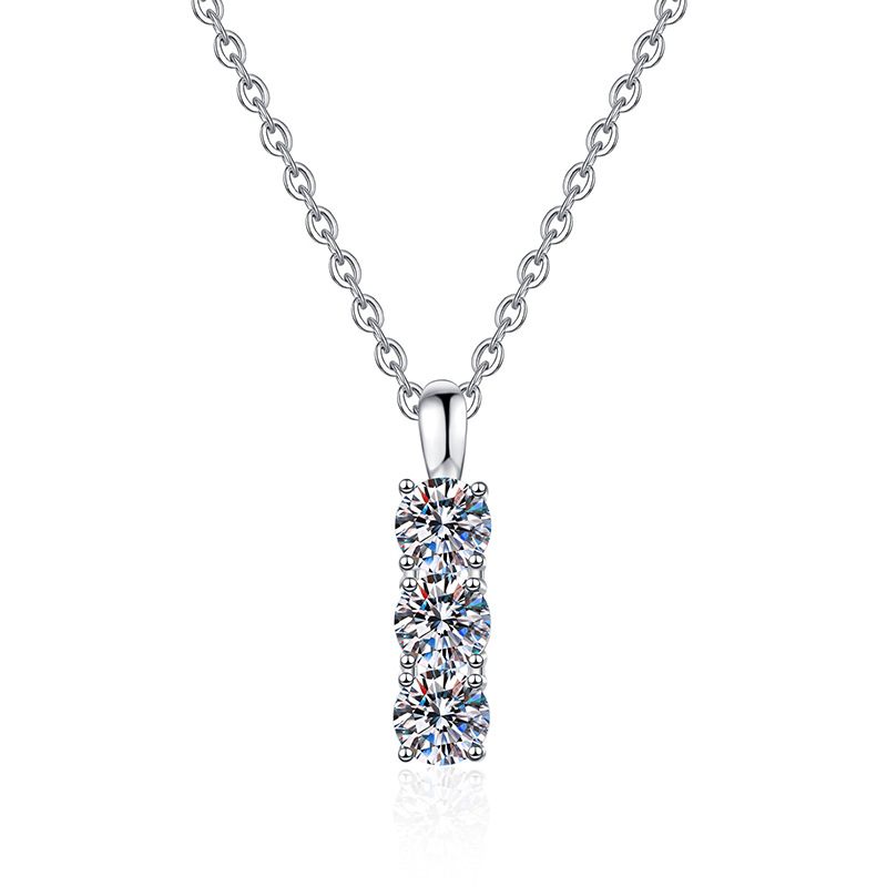 San Sheng Stone | 1.5 Carat Moissanite Pendant Necklace
